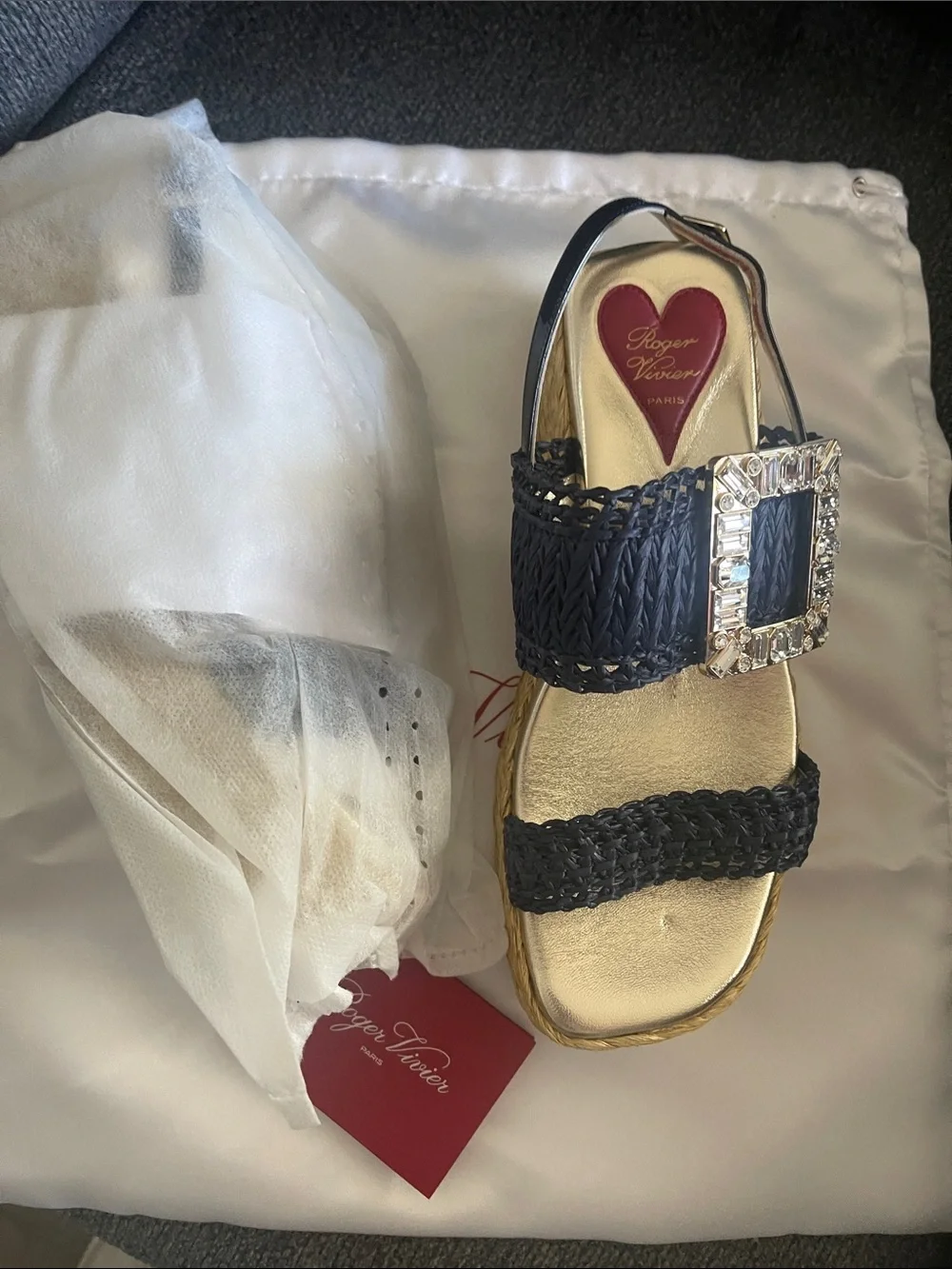 Roger Vivier elegant navy